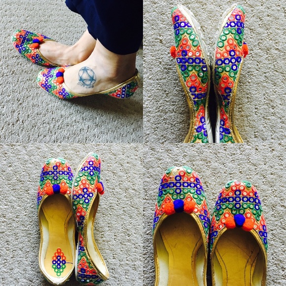 Mirror Embedded Shoes - Picture 4 of 8